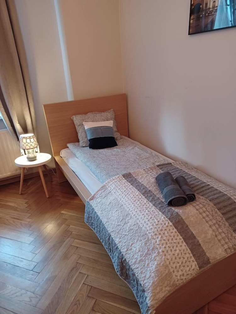 REAL VIP HOSTEL