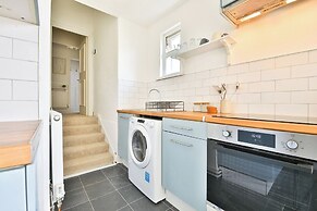 Beautifully Designed 2 Bed Apartment