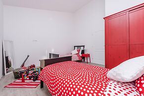 Villa in Rovanjska With Sea Views & Pool