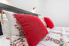 Villa in Rovanjska With Sea Views & Pool