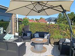 Villa With Private Pool In Blaregnies