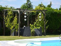 Villa With Private Pool In Blaregnies