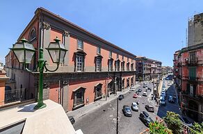 Into Mann in Naples With 5 Bedrooms and 5 Bathrooms