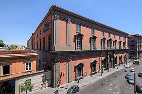 Into Mann in Naples With 5 Bedrooms and 5 Bathrooms
