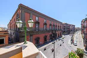 Into Mann in Naples With 5 Bedrooms and 5 Bathrooms