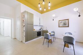 Into Mann in Naples With 5 Bedrooms and 5 Bathrooms