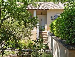 Menerbes Home With Private Pool