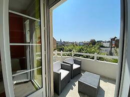 Apartment by Sandy Beach in Arromanches