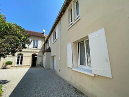 Apartment by Sandy Beach in Arromanches
