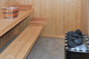 Ferienhaus mit Sauna am Duemmer See