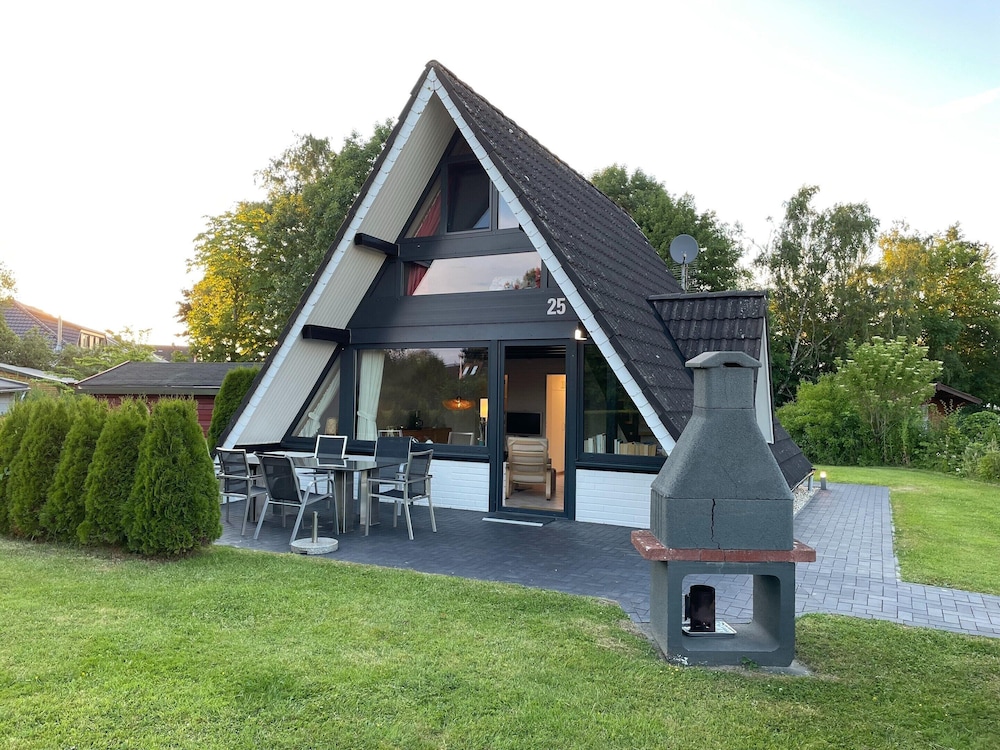 Ferienhaus mit Sauna in Burhave