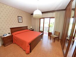 Holiday Home in Lucca With Pool & Garden