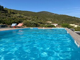 Villa L'esquirol With View and Pool
