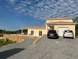 Villa L'esquirol With View and Pool