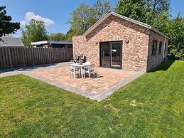 Beachside Getaway With Garden & Barbecue