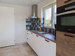 Beachside Getaway With Garden & Barbecue