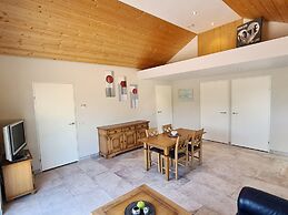 Beachside Getaway With Garden & Barbecue