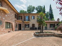 Belvilla by OYO Villa Serra Alta 16