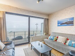 Aparment With View, Middelkerke