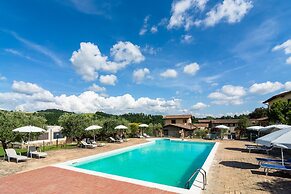 Mansion in Perugia With Pool & Green Hills