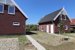 Holiday Home in Simonshaven by Lake Beach