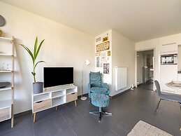 Chic Flat Near Ostend Beach