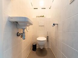 Chic Flat Near Ostend Beach