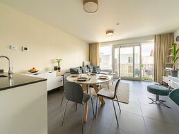 Chic Flat Near Ostend Beach