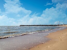 Chic Flat Near Ostend Beach