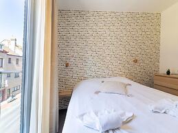 Chic Flat Near Ostend Beach