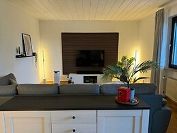 Lovely Apartment Near the Water