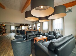 Holiday Home for Group With Sauna and Pool