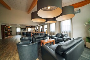 Holiday Home for Group With Sauna and Pool