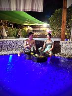 Qingcheng Courtyard Hot Spring Hotel