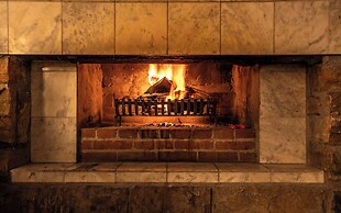 Silvermist Hotel
