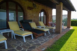 Villa With Terrace and Pool