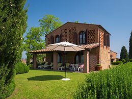 Villa With Terrace and Pool