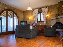 Villa With Terrace and Pool