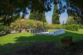 Tuscan Comfort in Varna
