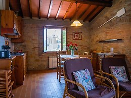 Apartment With Pool and Countryside Views