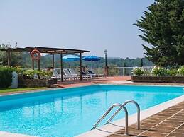 Apartment With Pool and Countryside Views