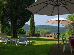 Tuscany Stay With Pool