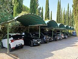 Tuscany Stay With Pool