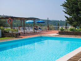 Tuscany Stay With Pool