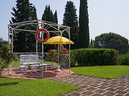 Tuscany Stay With Pool