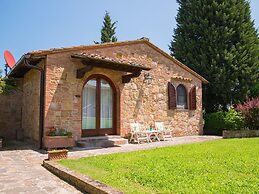Tuscany Stay With Pool