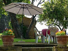 Tuscany Stay With Pool