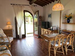 Tuscany Stay With Pool