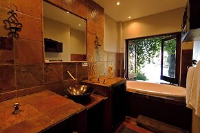 Bali at Scenic Haven Lodge