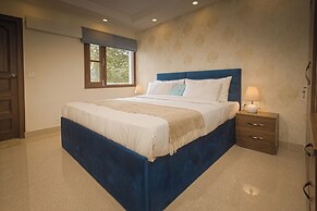Oakwood Forest Retreat
